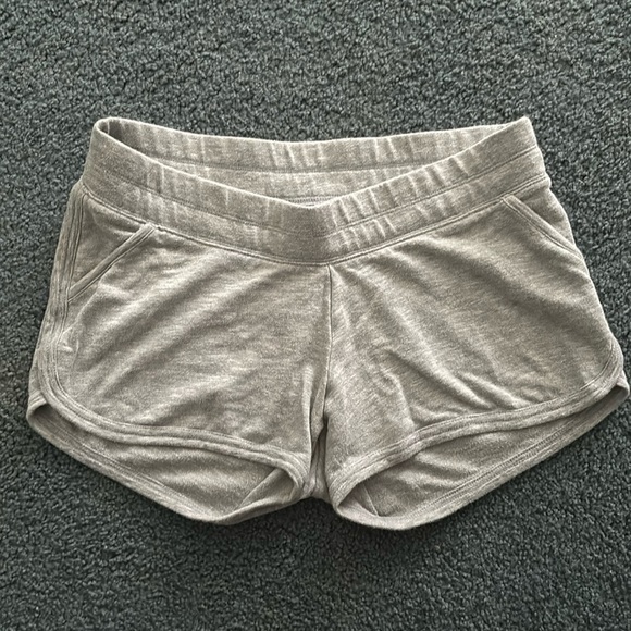 Motherhood Maternity Under Belly Lounge Maternity Shorts cotton size small - Picture 1 of 3